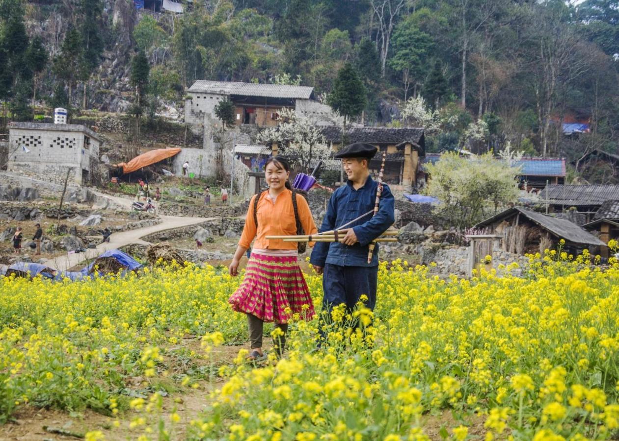 ホテル Nha Nghi T&T ドン・ヴァン エクステリア 写真