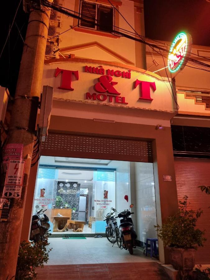 ホテル Nha Nghi T&T ドン・ヴァン エクステリア 写真
